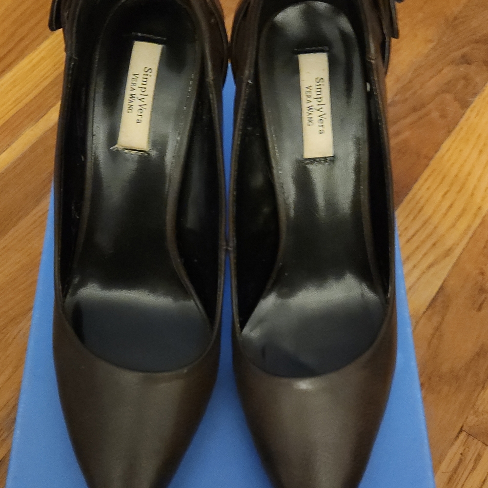 Simply Vera (VW) Lexi Brown Studded Heels Size 8